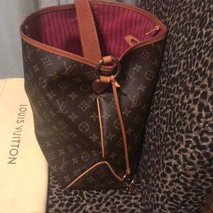 Louis Vuitton Delightful MM shoulder bag